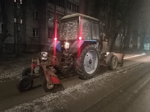 Сезонный смет с ивановских дорог вывозят самосвалами